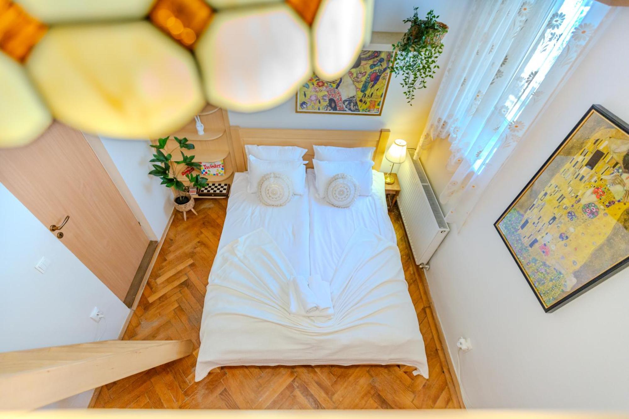 A Piece Of History Guesthouse Braşov Eksteriør bilde